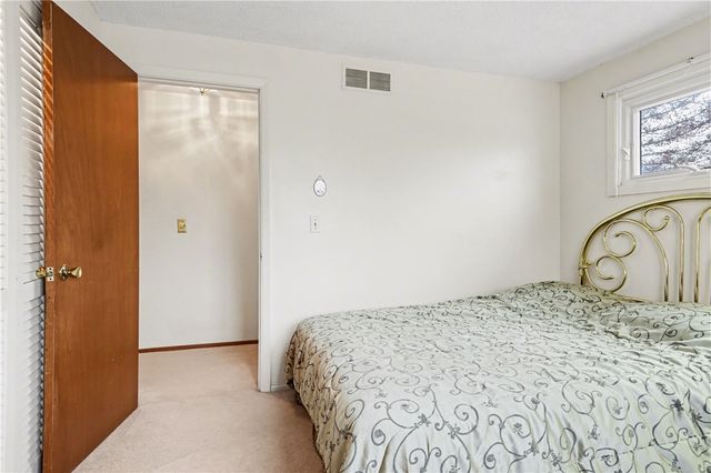 7 Wood Acre Drive, Henrietta, NY 14534