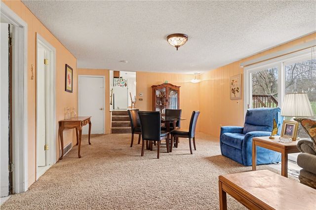 7 Wood Acre Drive, Henrietta, NY 14534