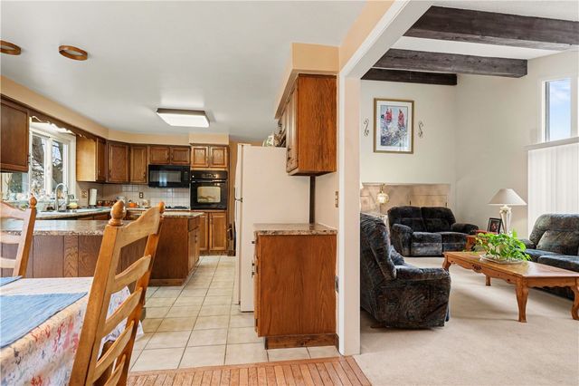 7 Wood Acre Drive, Henrietta, NY 14534