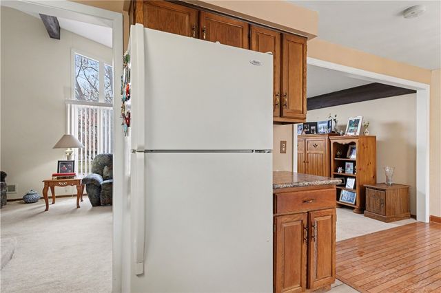 7 Wood Acre Drive, Henrietta, NY 14534