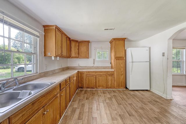 2202 Sc-61, Ridgeville, SC 29472