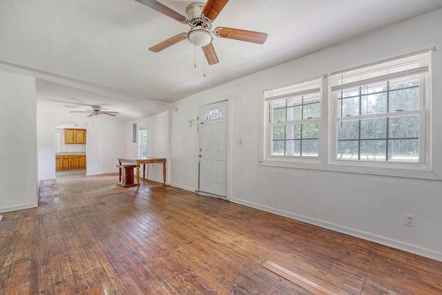 2202 Sc-61, Ridgeville, SC 29472