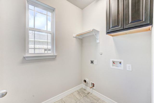9626 Oaklawn Drive, Baytown, TX 77523