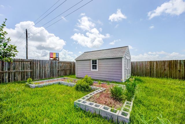 9626 Oaklawn Drive, Baytown, TX 77523
