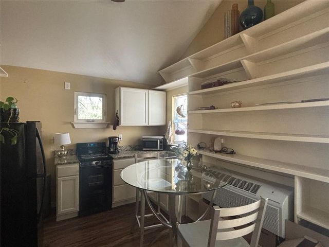 3308 Randolph RD B, Austin, TX 78722