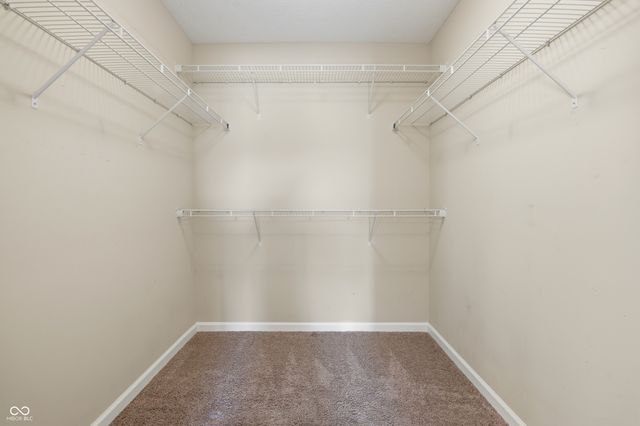 1067 Distinctive Way, Greenfield, IN 46140