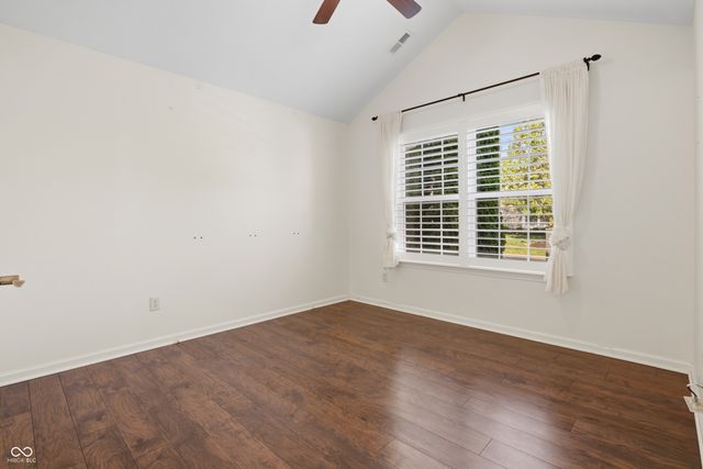 1067 Distinctive Way, Greenfield, IN 46140