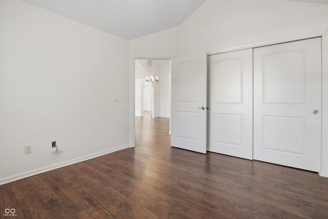 1067 Distinctive Way, Greenfield, IN 46140