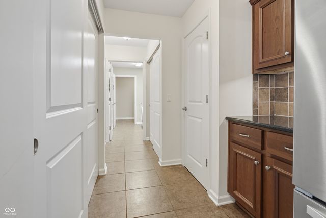 1067 Distinctive Way, Greenfield, IN 46140
