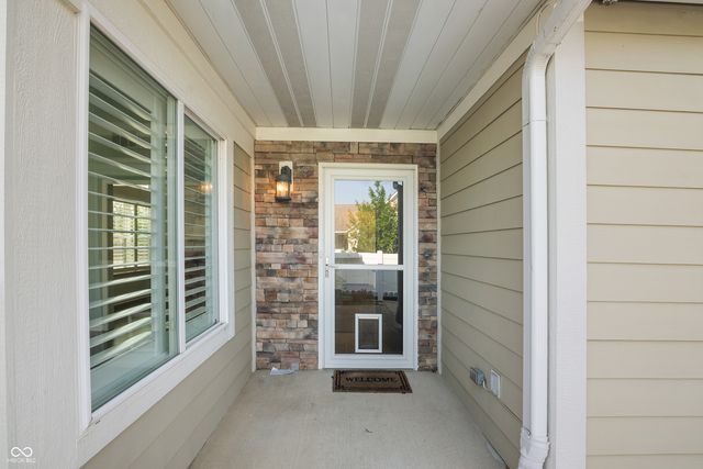 1067 Distinctive Way, Greenfield, IN 46140