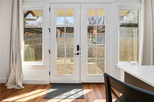 344 N Fletcher Avenue, Fayetteville, AR 72701