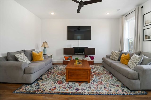 344 N Fletcher Avenue, Fayetteville, AR 72701