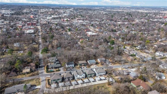 344 N Fletcher Avenue, Fayetteville, AR 72701