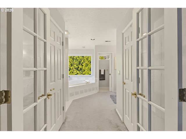 501 Nw MAWRCREST Pl, Gresham, OR 97030
