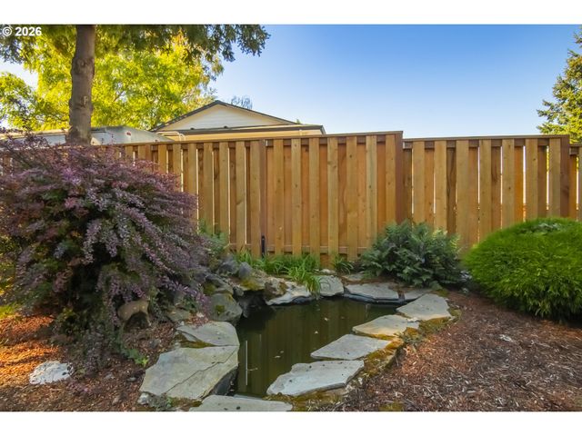 501 Nw MAWRCREST Pl, Gresham, OR 97030