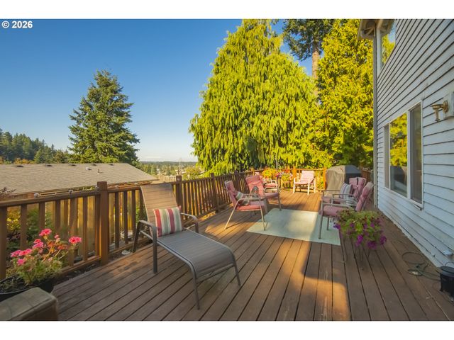 501 Nw MAWRCREST Pl, Gresham, OR 97030