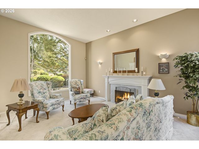 501 Nw MAWRCREST Pl, Gresham, OR 97030