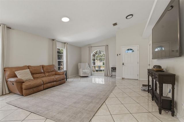 3734 ABINGTON AVENUE S, St Petersburg, FL 33711