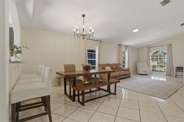 3734 ABINGTON AVENUE S, St Petersburg, FL 33711