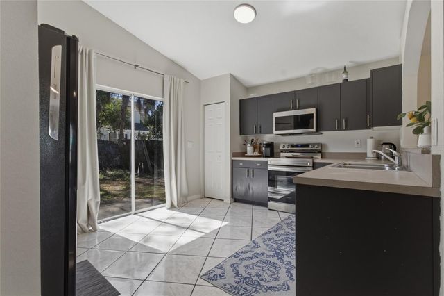 3734 ABINGTON AVENUE S, St Petersburg, FL 33711