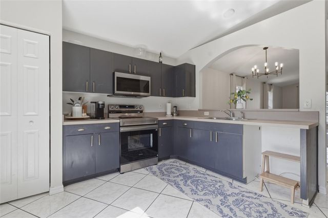 3734 ABINGTON AVENUE S, St Petersburg, FL 33711