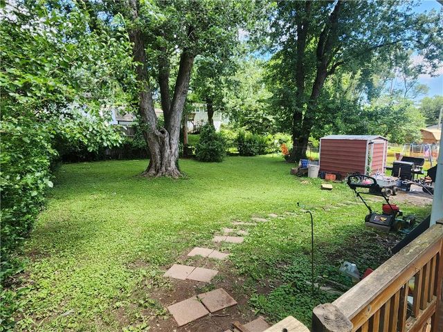313 N Geronimo Drive, Independence, MO 64056