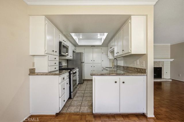 910 N Redding, Upland, CA 91786