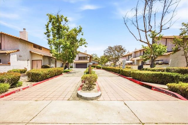 910 N Redding, Upland, CA 91786