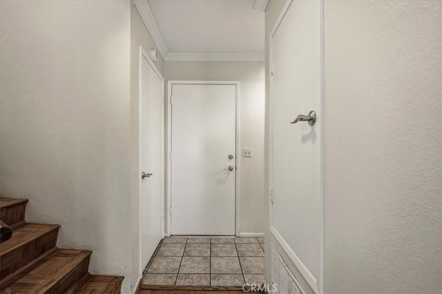 910 N Redding, Upland, CA 91786