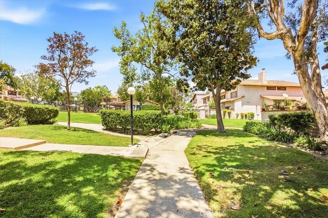 910 N Redding, Upland, CA 91786