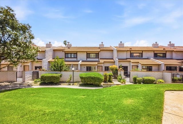 910 N Redding, Upland, CA 91786
