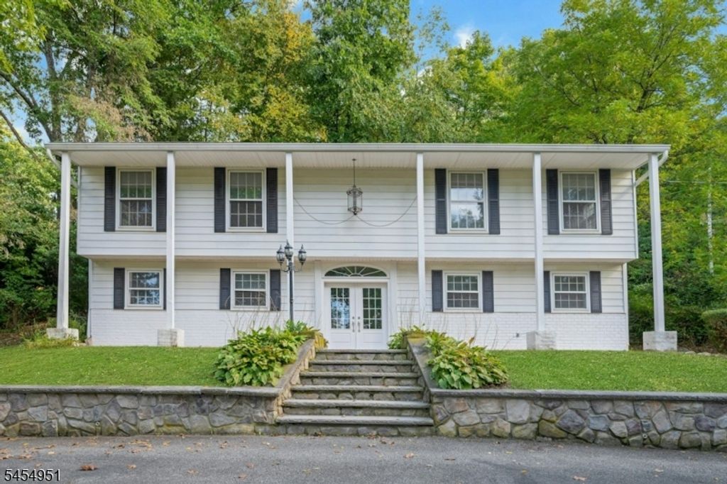 26 Scenic Dr, Hardyston Twp., NJ 07419 — exterior