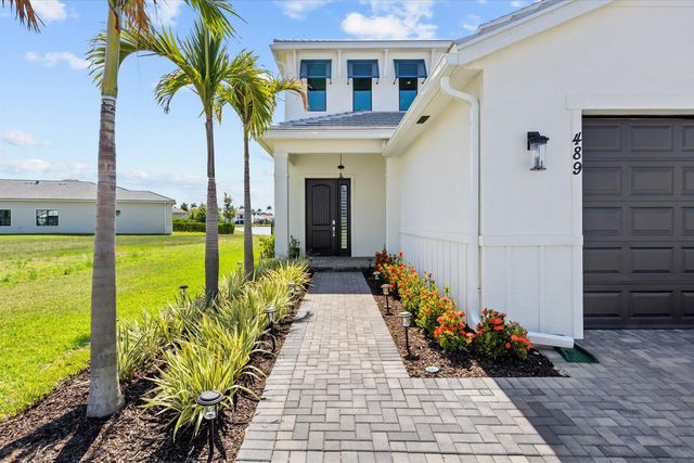 489 SE Fascino Circle, Port St. Lucie, Port St Lucie, FL 34984