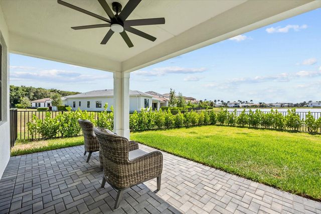 489 SE Fascino Circle, Port St. Lucie, Port St Lucie, FL 34984
