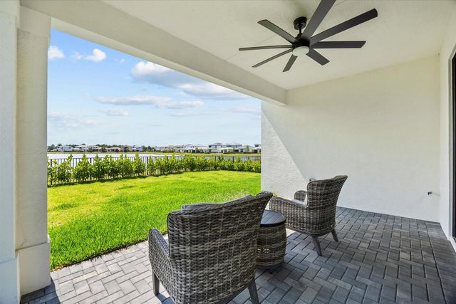 489 SE Fascino Circle, Port St. Lucie, Port St Lucie, FL 34984