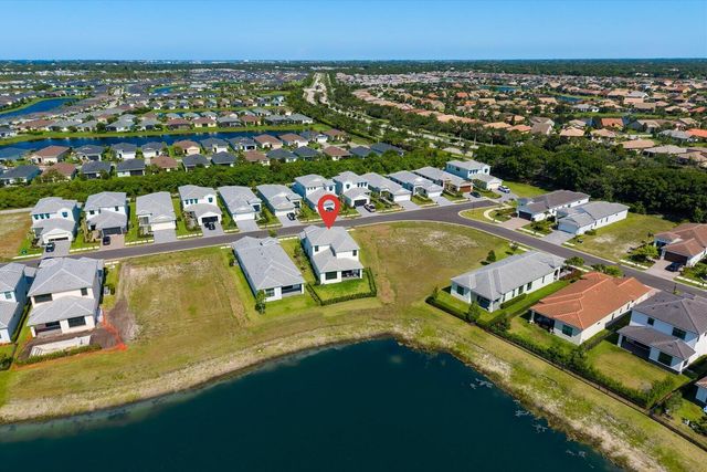 489 SE Fascino Circle, Port St. Lucie, Port St Lucie, FL 34984