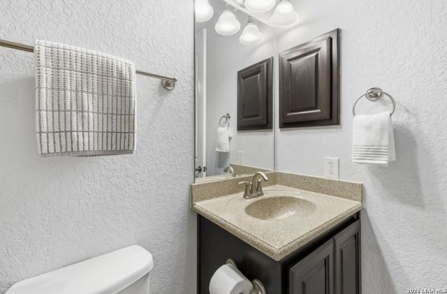 25910 Trickling Rock, San Antonio, TX 78260