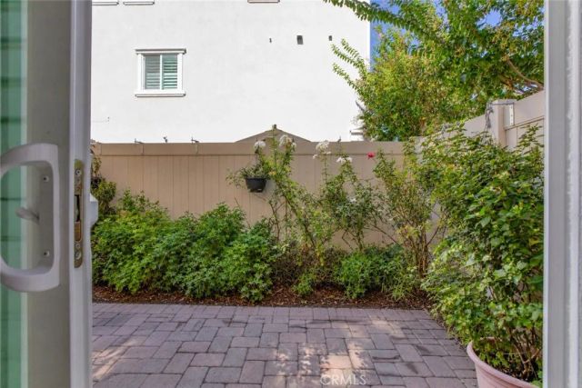 9116 Foster Lane, Chatsworth, CA 91311