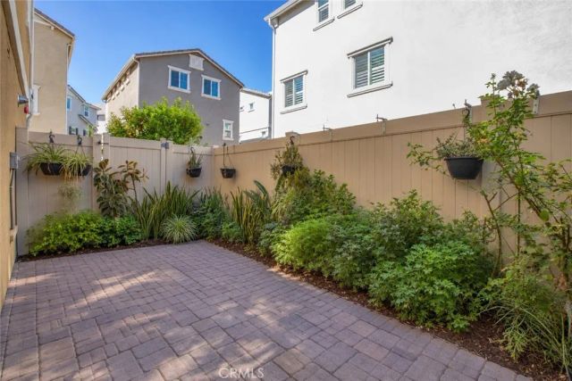 9116 Foster Lane, Chatsworth, CA 91311