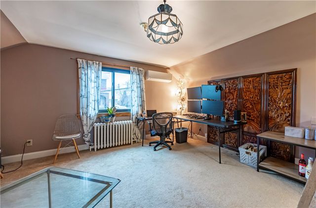 348 Anthony St, Mt Oliver, PA 15210