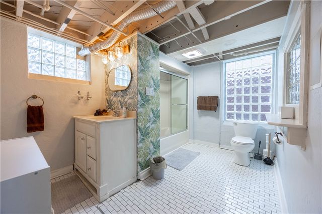 348 Anthony St, Mt Oliver, PA 15210