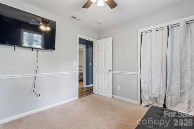 6127 Dovetail Court, Charlotte, NC 28227