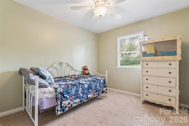 6127 Dovetail Court, Charlotte, NC 28227