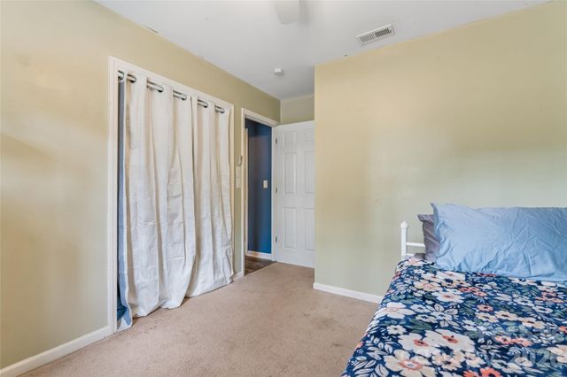 6127 Dovetail Court, Charlotte, NC 28227