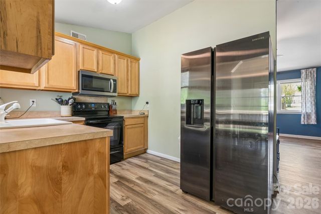 6127 Dovetail Court, Charlotte, NC 28227