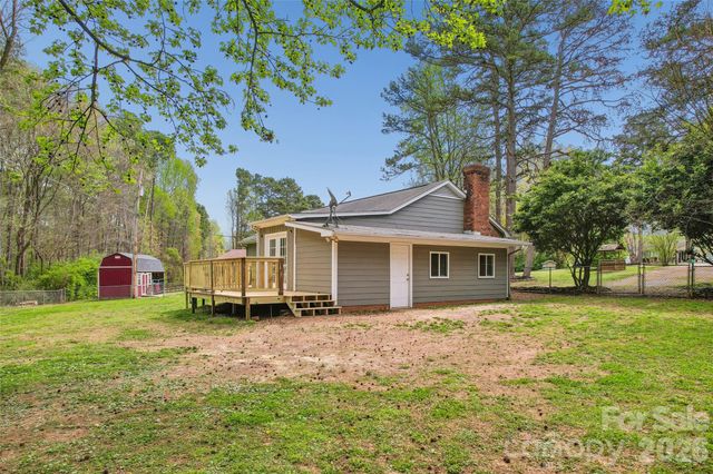 6127 Dovetail Court, Charlotte, NC 28227