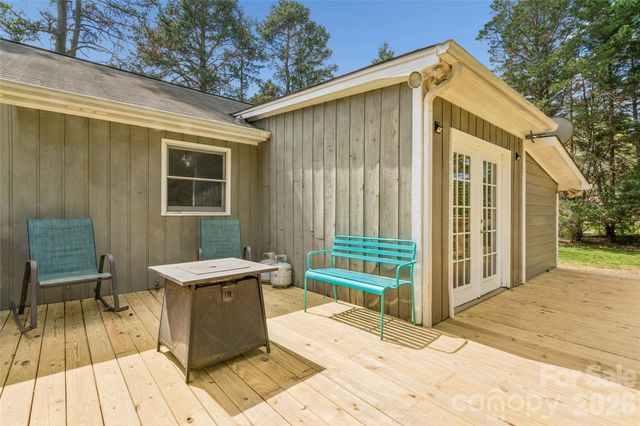 6127 Dovetail Court, Charlotte, NC 28227