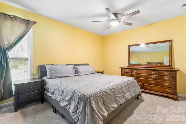 6127 Dovetail Court, Charlotte, NC 28227