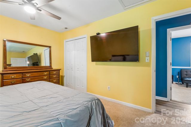 6127 Dovetail Court, Charlotte, NC 28227