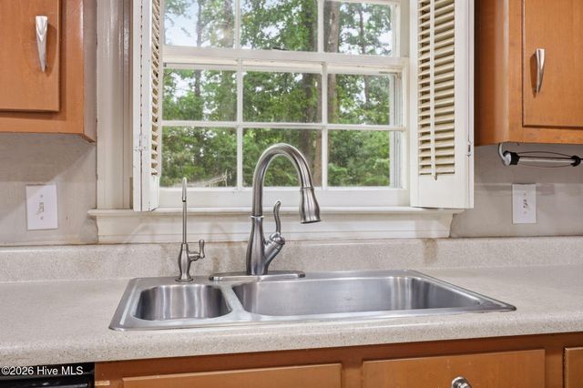 103 Greenwood Drive, Greenville, NC 27834